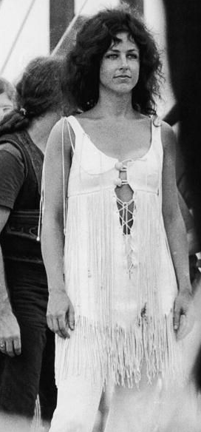 Grace Slick at Woodstock. Fierceness galore. NO, let's hear from a boomer who hadn't even smoked his first joint. HELP!