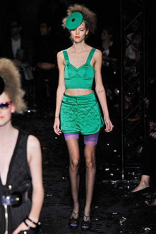 Here's an example of a faux pas on the Sonia Rykiel...that whihc shuld be avided at all costs.