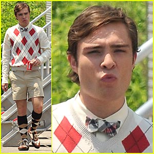 Though Chuck Bass is a total Manzie, he is all sorts of adorable and his style of dress is never offensive. Overbearing, yes, offensive, no.