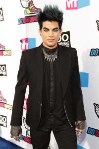 And while I'm at it, Adam lambert should get a garnder up in his coiff already too. He looks like an extra in True Blood at Fangtasia.