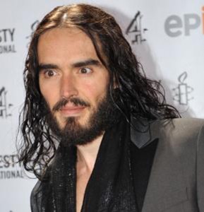 Girl, wash your Charles manson-like hair and unplug your eyes, then hit the red carpet.